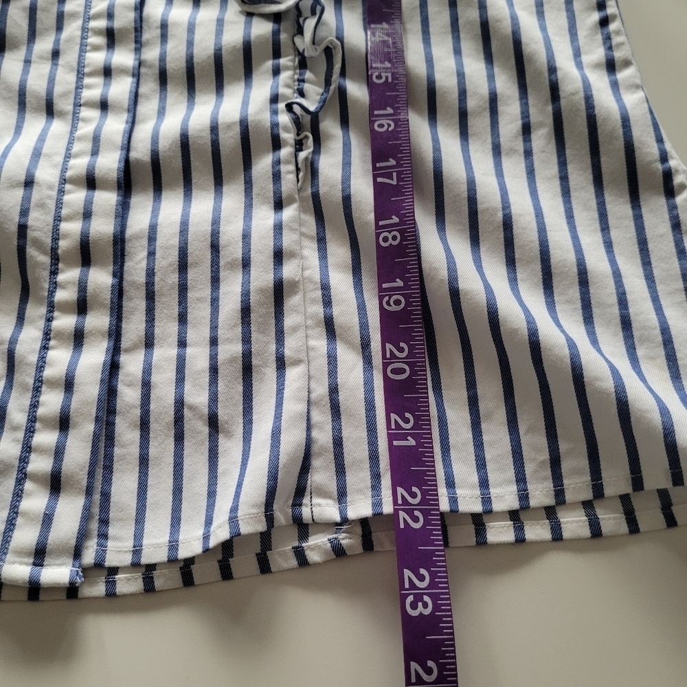 Banna Republic stripped ruffle collared button down top - Picture 6 of 11